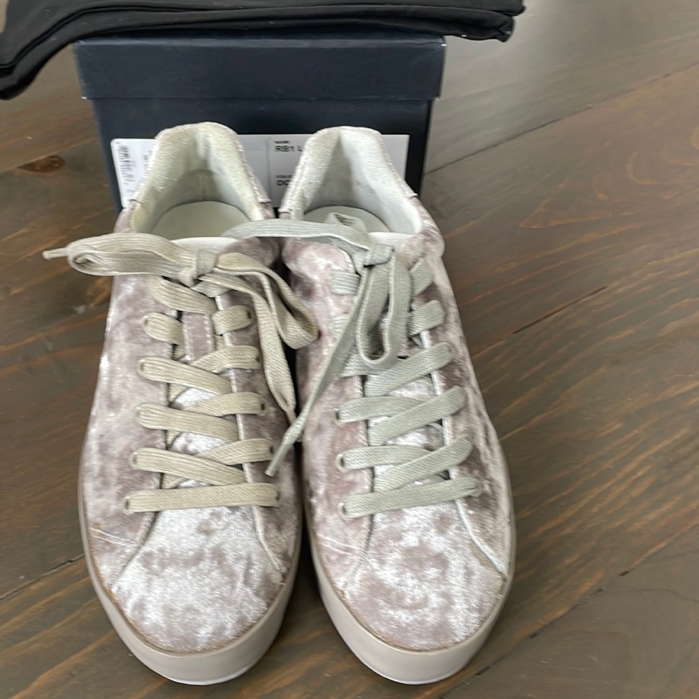 New in Box Rag & Bone RB1 Low